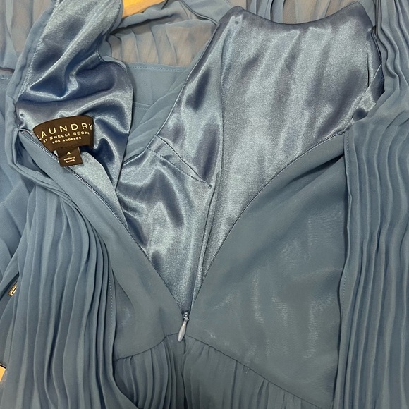 NWTA Laundry By Shelly Segal Ruffled Dress - Picture 10 of 12